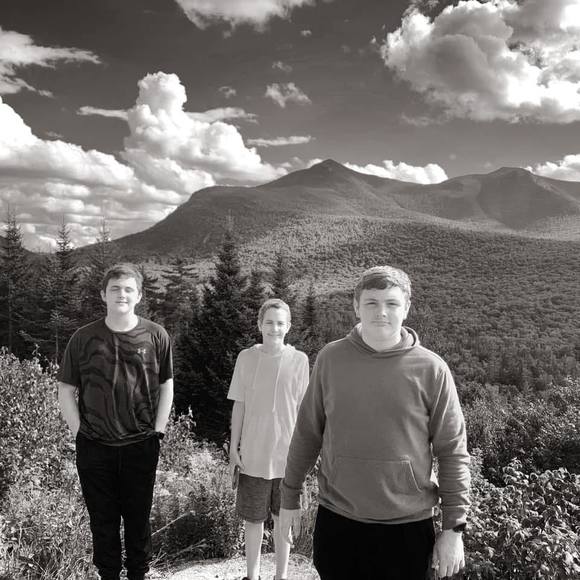 Meet your Posher, Michelle - Picture 1 of 1